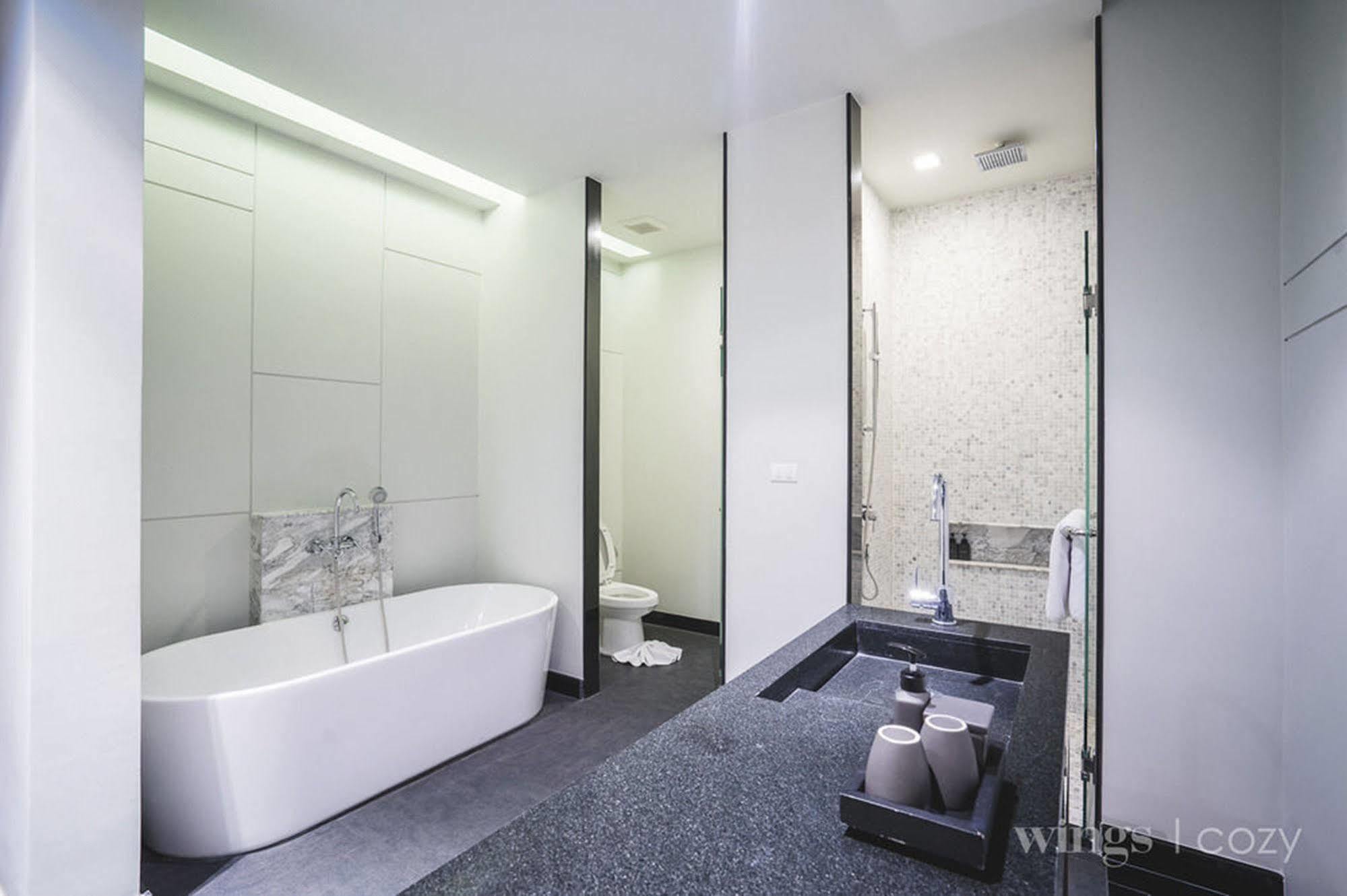 Wings Phuket Villa By Two Villas Holiday Exteriör bild